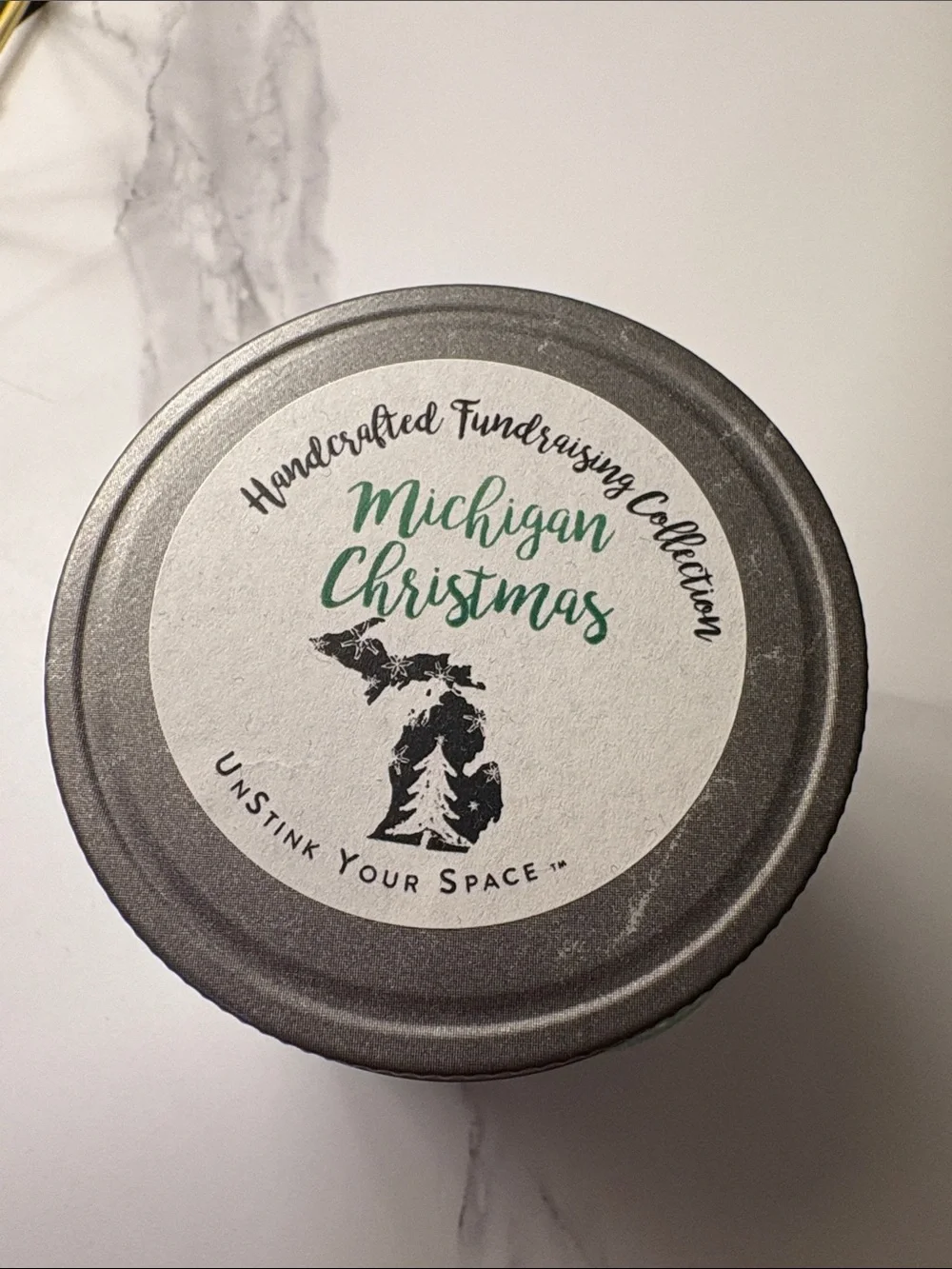 N/A christmasy pine